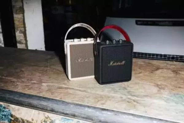 Marshall、最大40時間再生の全方位サウンドワイヤレススピーカー「Stockwell III」