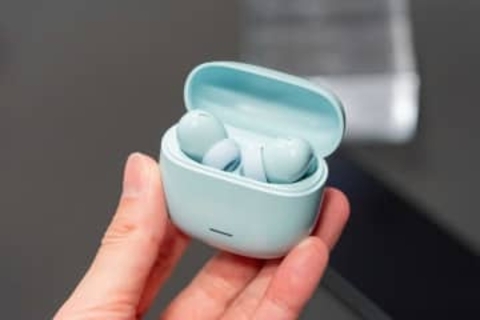 シャオミ、早割2780円のANC対応イヤフォン「REDMI Buds 8 Lite」