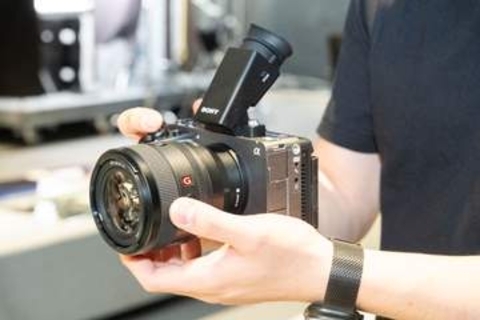 ソニー小型プロフェッショナルカムコーダー「FX5」の新発売日が11月20日に