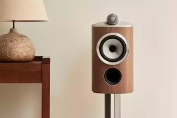 B&W「805 D4」と、マランツ「MODEL 30」「SACD 30n」でショパン。青山で試聴イベント