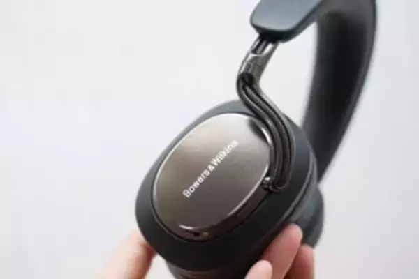 B&W、「Px8 S2」と「Px7 S3」空間オーディオアプデ延期「予期せぬ技術的問題が発生」