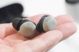「Googleイヤフォン「Pixel Buds Pro 2」でリアルタイム翻訳可能に。新色オリーブ追加」の画像1
