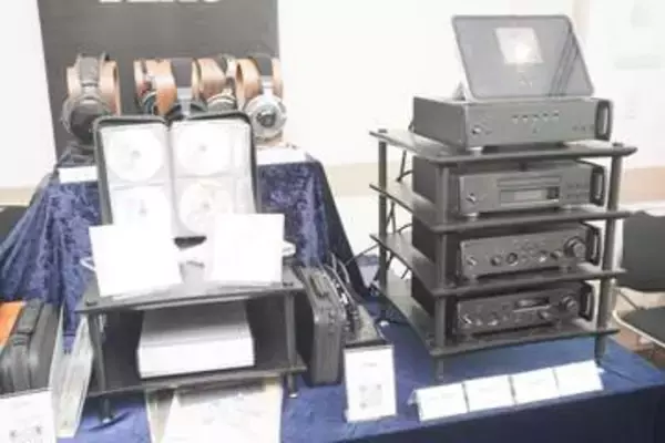 台湾Rossi & Wingイヤフォン上陸。“ポータブル”SACDプレーヤーやイントラコンカ注目機「LANDER 20HZ」も