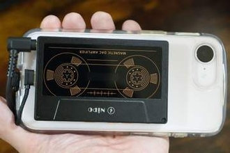 【レビュー】スマホに貼り付ける薄型DACで“高級オーディオ音質”NiPO「A200PRO」を使い倒す