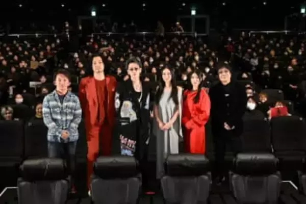 「るろうに剣心」実写キャストが集結「自慢であり、誇りであり、宝物」。ワーナー映画ファンフェス