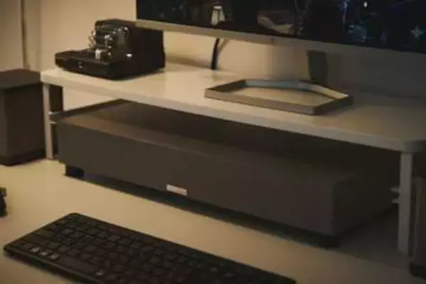 SOUND WARRIOR、デスクにも置ける7cm厚サブウーファー。専用スピーカーとのセットも