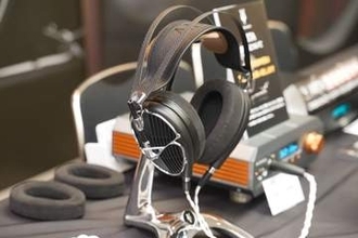 Meze Audio「ARTA」降臨、高インピーダンスな平面磁界型ドライバ。Brise Works卓上ヘッドフォンアンプ完成間近
