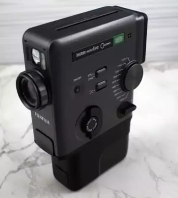 【小寺信良の週刊 Electric Zooma!】時代を捕まえるカメラ。富士フイルム「instax mini Evo Cinema」が示す動画の可能性