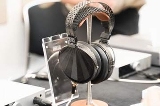 MOONDROP“新発想”の最上位ワイヤレスイヤフォン「The Garden」やゲーミングヘッドフォン披露