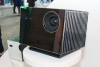 Valerion、支援額3億円突破「VisionMaster Max」クラファン最終日。購入者に3Dメガネ2個セットプレゼント