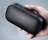 「防水Bluetoothスピーカー。最大8W出力とデュアル振動板で迫力サウンド、3980円」の画像1