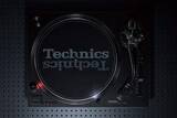 「Technics、SL-1200シリーズ最新「SL-1200MK7W」。モータ、プラッター、シャーシ刷新。SP盤でDJプレイ」の画像1