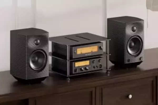 FIIO、XLR搭載、Bluetooth接続もできるアルミ鋳造筐体アクティブスピーカー「SP5」