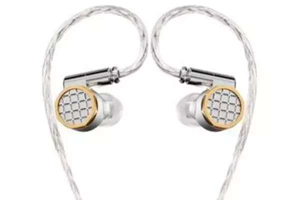 FIIO、FD7を受け継ぐ「Snowsky OAK NANO Silver」大口径ベリリウム合金振動板