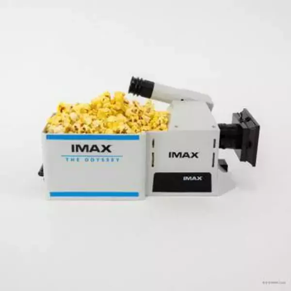 IMAXカメラモチーフのポップコーンボックス、9月4日発売。TOHOシネマズ