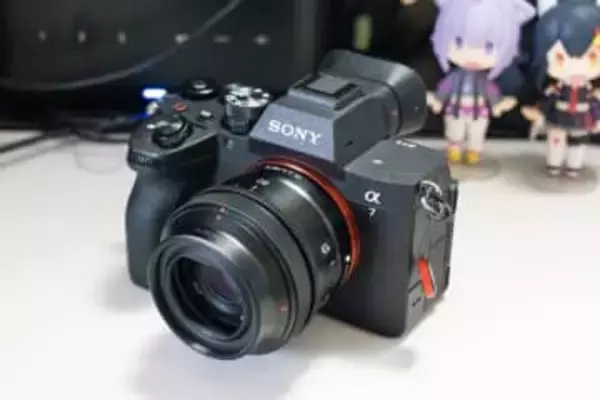 待望の「α7 V」と単焦点レンズとアナログ回帰。そして再び文房具沼へ by 編集部 野澤