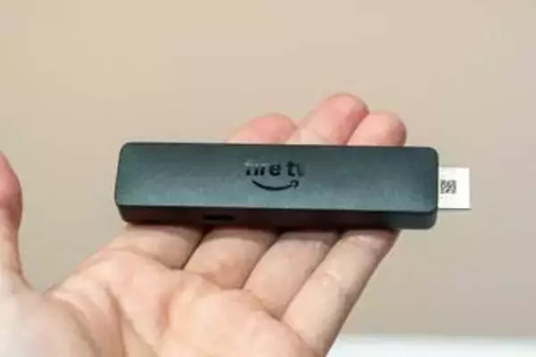 Amazon、隣のHDMIに干渉しない「Fire TV Stick HD」6980円。高速化、給電はUSB-Cに