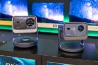 レグザのレーザープロジェクタ「RLC-V7R/V7R MAX」がAirPlay 2に対応