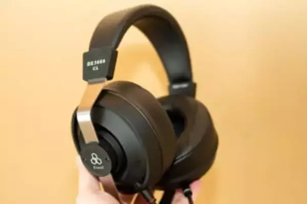 【ミニレビュー】finalで10万円未満の密閉型有線ヘッドフォン「DX3000 CL」を聴いた。深い低域と広い空間表現が魅力