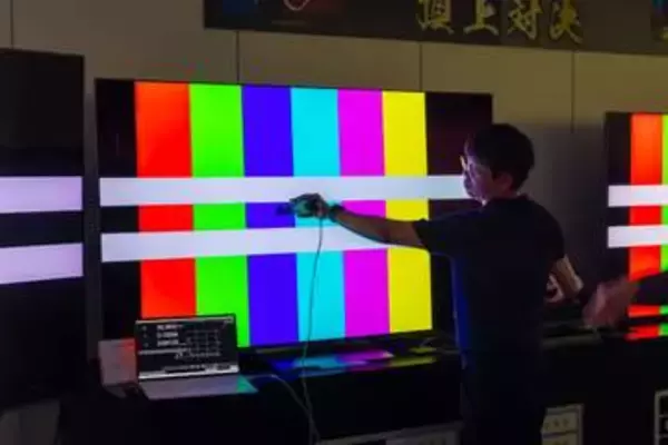 「画質でテレビ選ぶならOLED」、LGディスプレイが“RGBタンデム”の魅力訴求。液晶とのガチ比較も