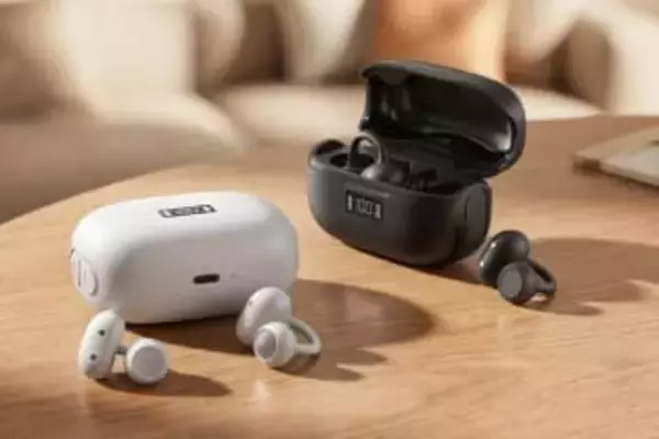 ミライスピーカーから、イヤフォンにもなるイヤカフ型集音器「ミライスピーカー・イヤー」。聞こえ最適化