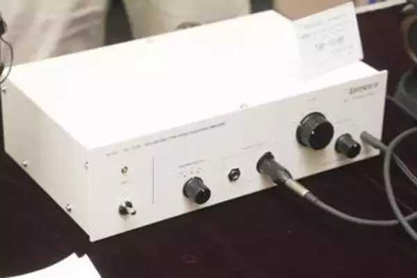 上杉研究所の真空管OTLヘッドフォンアンプ「TAP-101HP」、ステレオサウンド直販サイトで販売開始