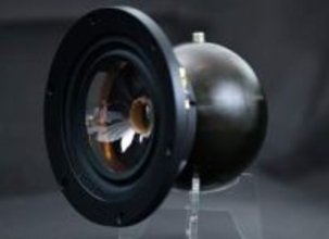 超薄板ガラス「Sonarion」使用の振動板がFeastrexのスピーカーに採用