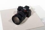 「ソニー「α7R VI」は8Kだけじゃない。ノンクロップ4K120pやデュアルゲインなど動画性能強化」の画像1