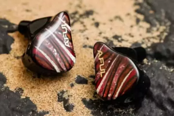 AFUL、“マルチドライバ構成に真の意味をもたらす”IEM「Performer 8S」