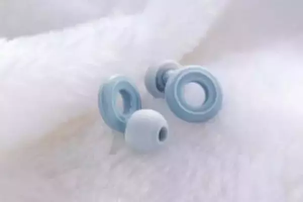 QoA、シリコン製で丸洗いできるライブ用耳栓。就寝時にも