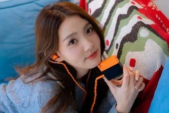 HiBy Music、BluetoothでもUSBでも使える小型DAC。MagSafe対応アクセサリも