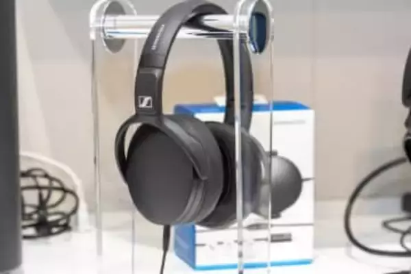 ゼンハイザーのロングセラーイヤフォン・ヘッドフォンがUSB-C化「HD 400U/CX 80U」