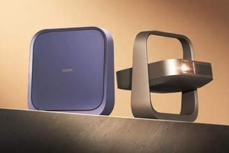 XGIMI、本棚に収納できる薄さで、ジンバル一体型プロジェクタ「Elfin Flip 4K/Laser」一般販売開始
