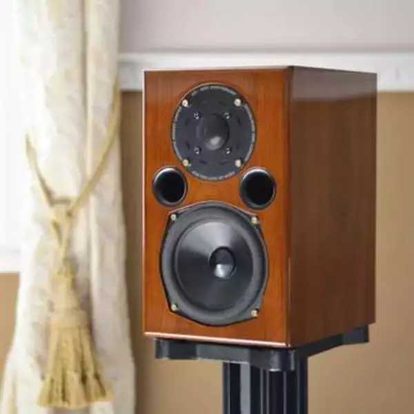 Acoustic Energy、名機「AE1」40周年モデル。「最先端エンジニアリングとタイムレスなデザイン融合」