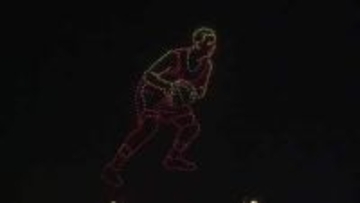 夜空にドローン５００機　グラウジーズにエール　富岩環水公園で７０００人が楽しむ