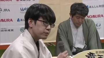 竜王戦第1局、服部七段が敗れる　8時間の持ち時間を使い果たし113手で投了　第2局は静岡・三嶋大社へ
