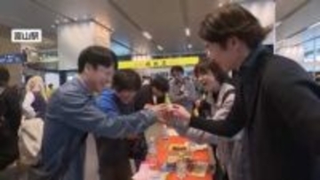 北陸３県の日本酒が勢ぞろい　富山駅で観光客向けの試飲会　150銘柄の日本酒を飲み比べ