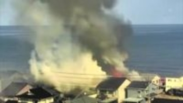 氷見市で住宅3棟が燃える火事　火元の住宅は全焼