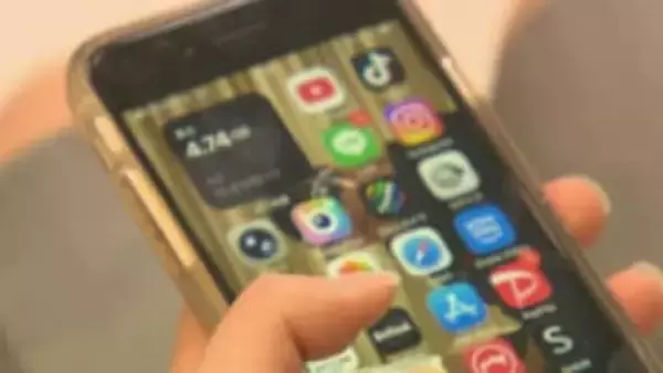 富山県「SNSが生きがい」全国1位の衝撃　困惑の反応の一方で「1日10時間」「ないと生きていけない」使用の深刻実態