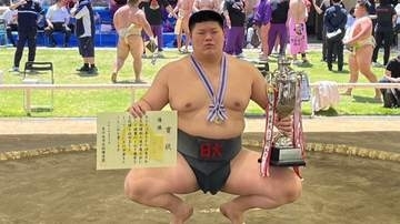 富山県勢が史上初の快挙！　学生相撲新人選手権の東・西日本両大会でダブル優勝　2人とも朝乃山の母校中学出身の逸材　富山に大相撲黄金時代の到来を予感