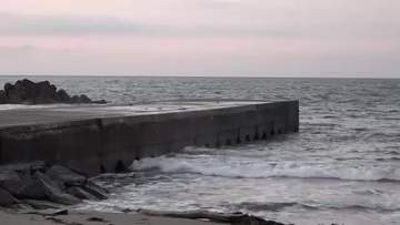 海水浴エリア外の桟橋から転落か　富山市の中学生が死亡　消防は「水際に行く際のライフジャケット着用を」
