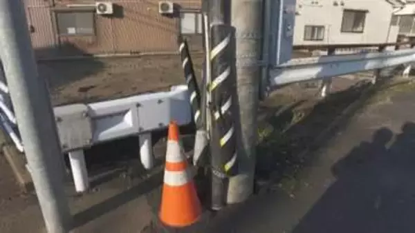 【速報】危険運転致死とひき逃げ容疑で会社員の男(33)を逮捕　制御困難なスピードで信号機の柱に衝突、同乗の女性を救護せず死亡させた疑い　富山・高岡市