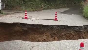 道路3本が土砂で寸断　氷見市床鍋地区で31人が孤立「食料が心配」