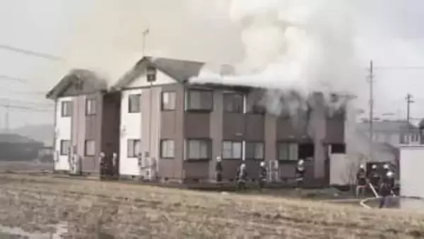 【続報】富山県滑川市のアパート火災は約3時間後に鎮火　ケガ人おらずアパート住民全員とは連絡が取れる