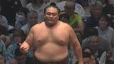「朝乃山、5戦全勝の相手に万全の内容で連勝　千代翔馬を寄り切り白星【大相撲名古屋場所 5日目結果】」の画像1