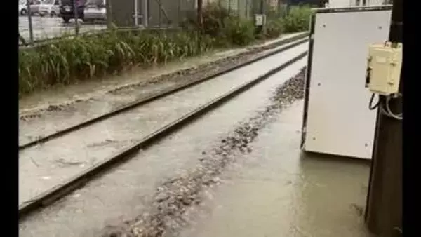 【交通情報】28日も大雨が交通機関に影響　JR氷見線・城端線など運休、道路も通行止め続く