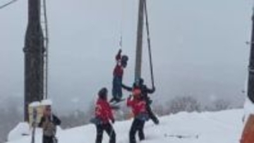 富山市の人気スキー場で約200人が最大2時間取り残される 「ロープにしがみついて降りた」 緊急停止したリフトからスタッフ約20人で乗客を救助