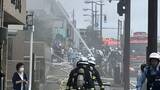 「高岡駅近くの住宅街で火事、周辺が一時騒然　現場はあいの風とやま鉄道の沿線　消防が放水して約1時間10分後に鎮火【富山】」の画像1
