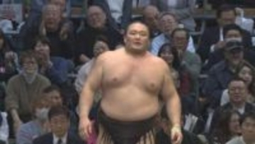 朝乃山、逆転のすくい投げで玉鷲に勝利　土俵際に追い込まれるも踏みとどまり5勝目【大相撲春場所 9日目結果】