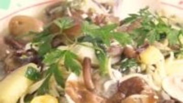 【動画あり】里山の秋の恵み味わう「村上山荘」のイタリアン 旬の贅沢メニュー「なかなかこんなピザない」